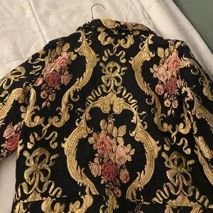 VENUS Black and Gold Baroque Blazer